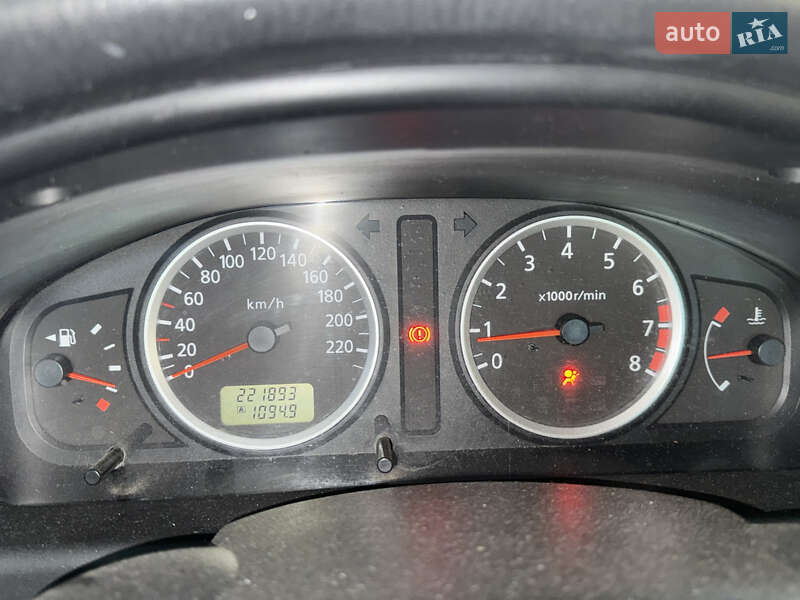 Седан Nissan Almera 2005 в Одесі