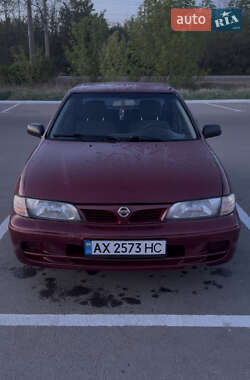 Седан Nissan Almera 1998 в Харкові