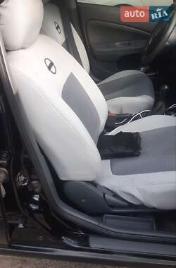 Седан Nissan Almera 2007 в Одесі