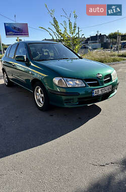 Хэтчбек Nissan Almera 2001 в Белой Церкви