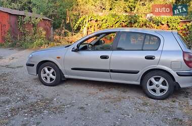 Хэтчбек Nissan Almera 2002 в Запорожье