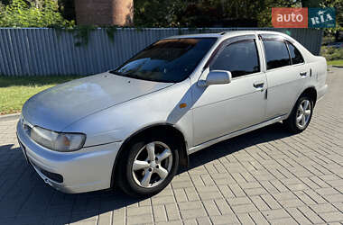 Седан Nissan Almera 1997 в Житомире