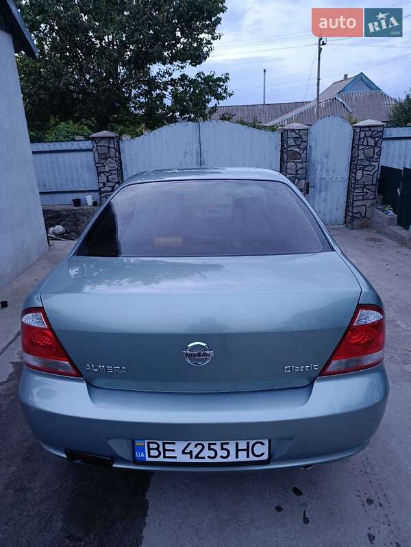 Седан Nissan Almera 2006 в Новом Буге
