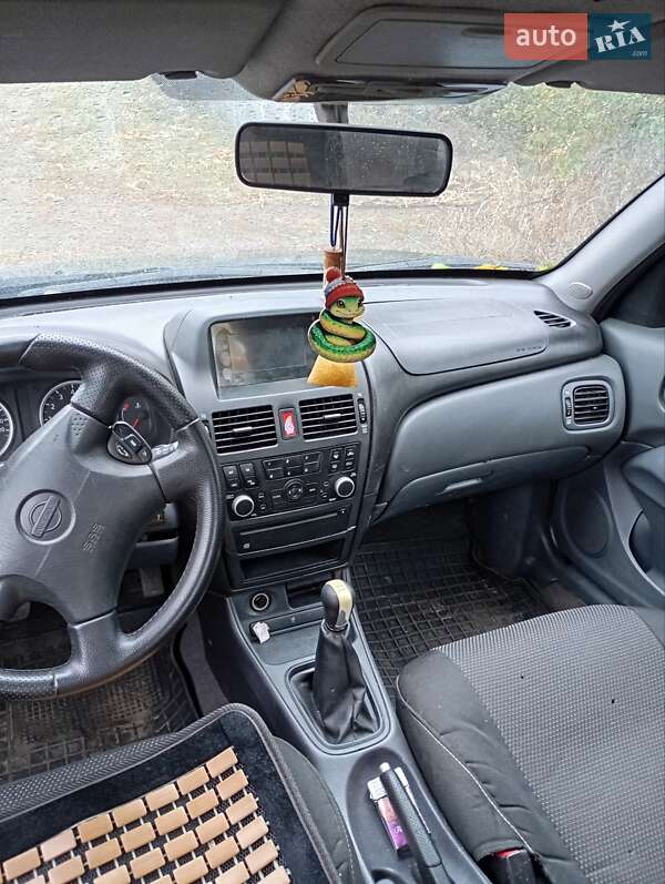 Седан Nissan Almera 2005 в Чугуеве фото 12 Седан Nissan Almera 2005 в Чугуеве