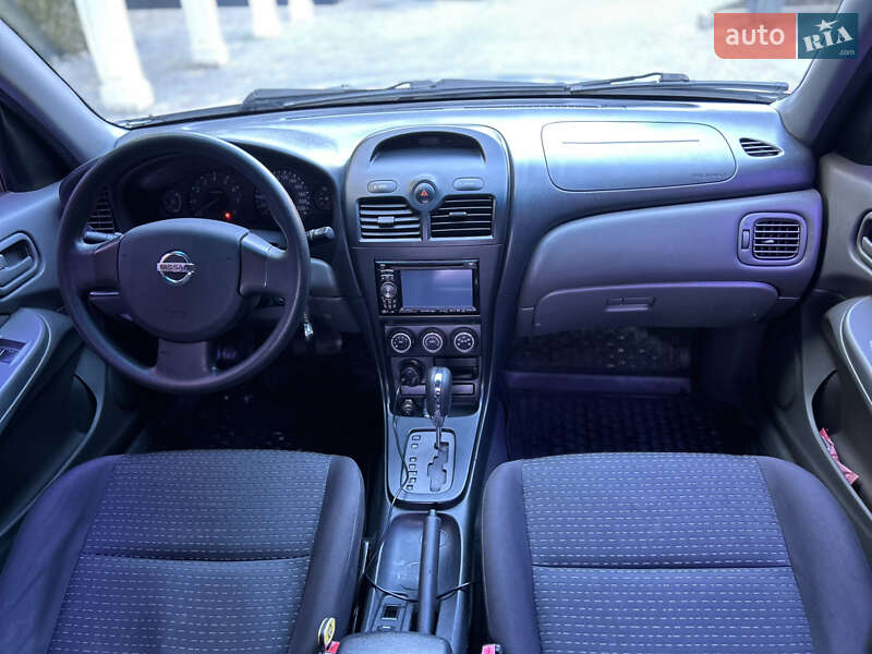 Седан Nissan Almera 2008 в Одессе