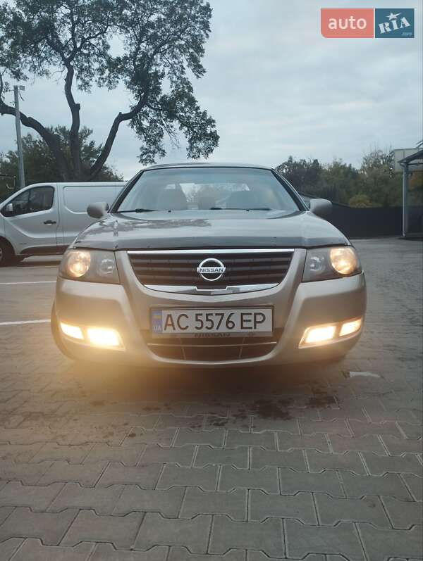 Nissan Almera 2011