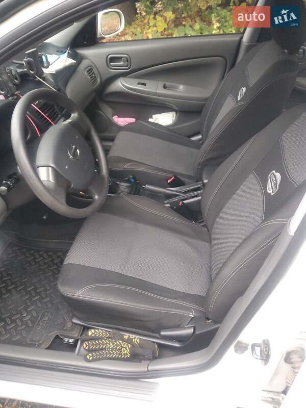Седан Nissan Almera 2012 в Чернигове фото 9 Седан Nissan Almera 2012 в Чернигове
