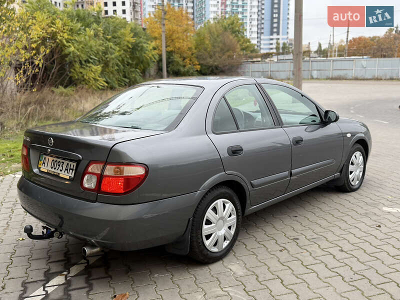Седан Nissan Almera 2006 в Одессе