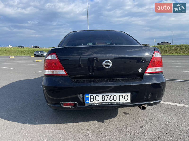 Седан Nissan Almera 2012 в Львові