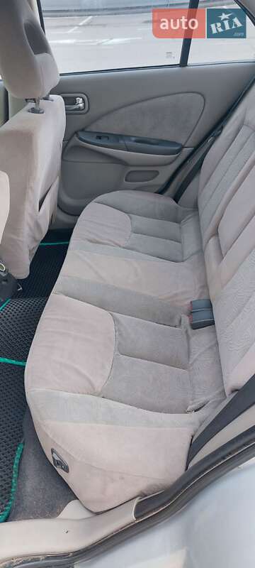 Седан Nissan Almera 2002 в Киеве фото 21 Седан Nissan Almera 2002 в Киеве