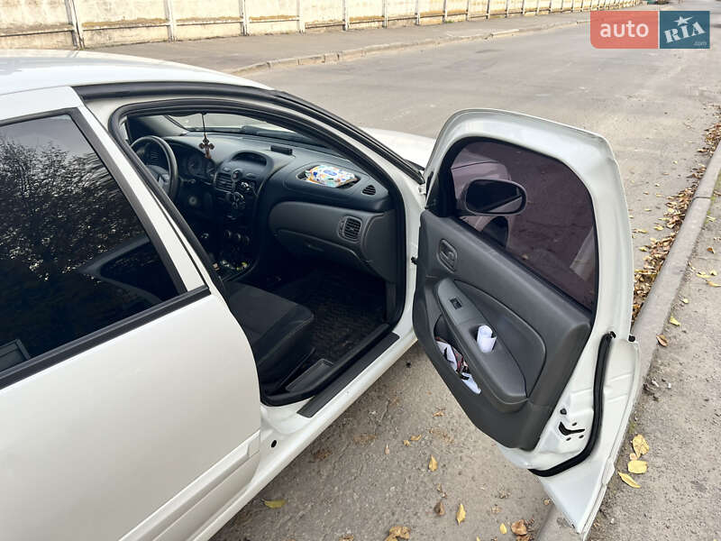 Седан Nissan Almera 2011 в Києві фото 9 Седан Nissan Almera 2011 в Києві