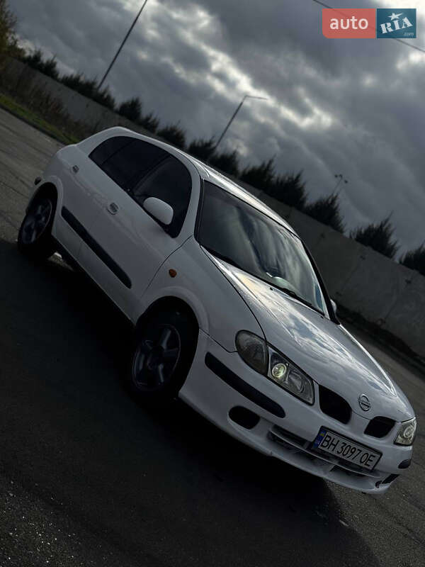 Хетчбек Nissan Almera 2002 в Одесі