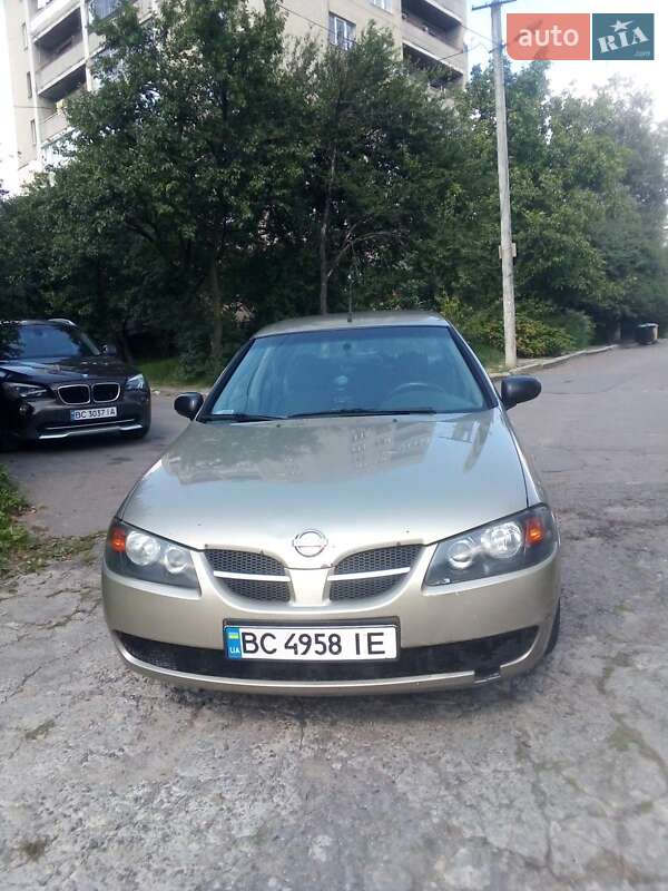 Nissan Almera 2003