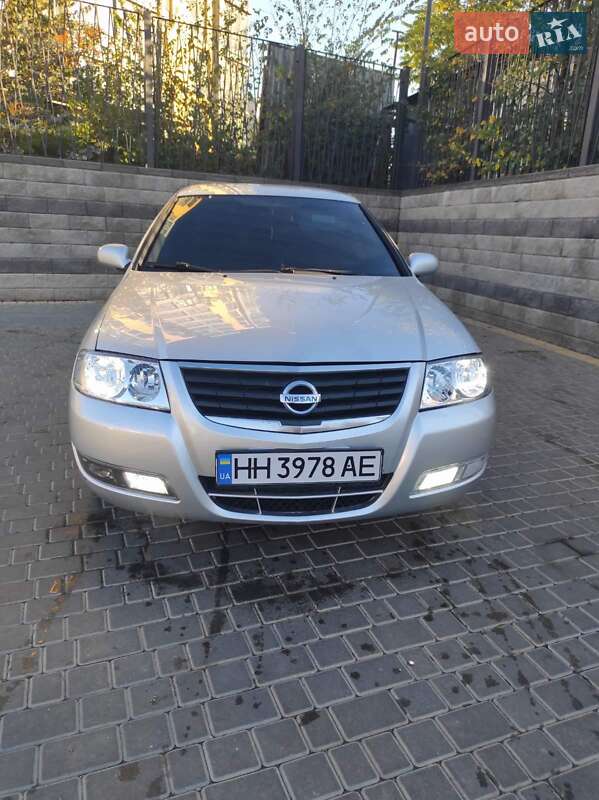 Седан Nissan Almera 2011 в Одессе