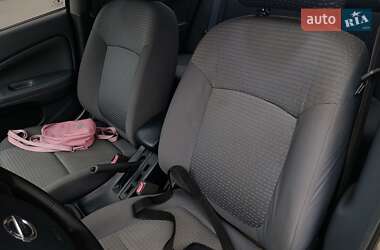 Седан Nissan Almera 2007 в Днепре