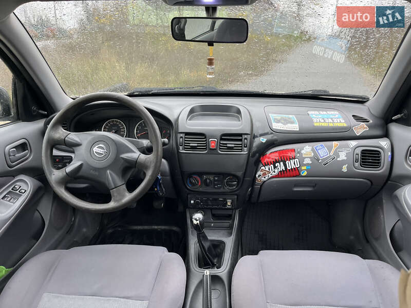 Седан Nissan Almera 2003 в Киеве фото 10 Седан Nissan Almera 2003 в Киеве