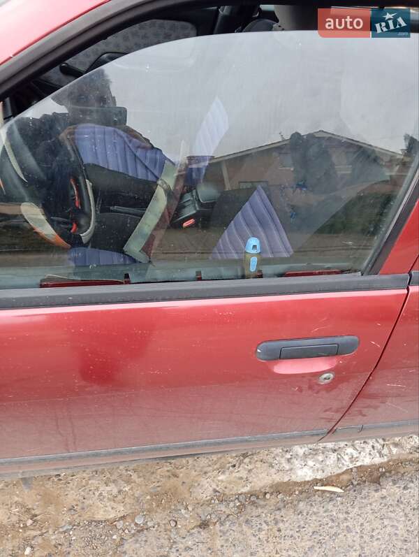 Седан Nissan Almera 1996 в Ужгороде фото 12 Седан Nissan Almera 1996 в Ужгороде