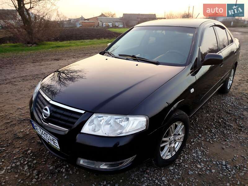 Седан Nissan Almera 2007 в Первомайске