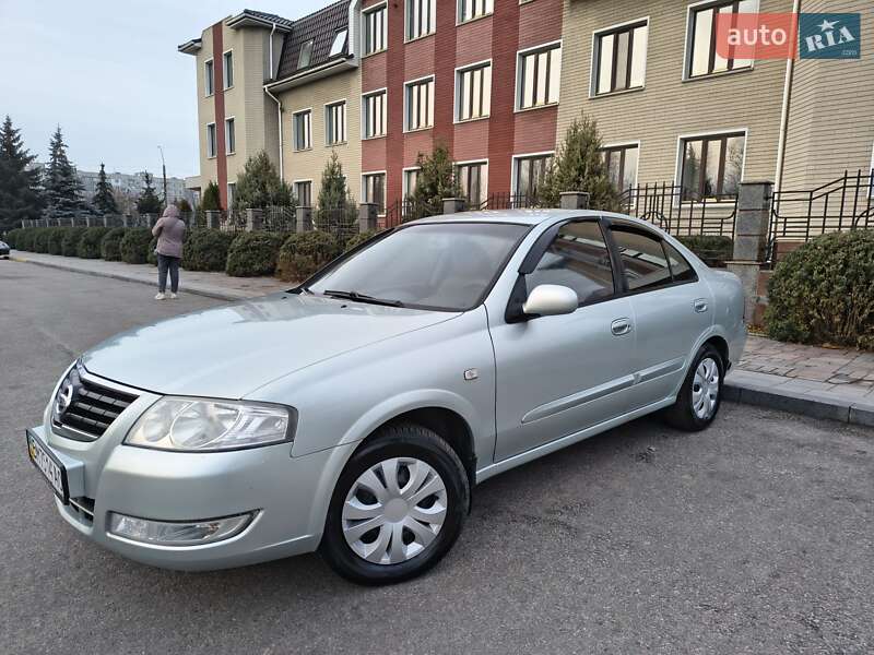 Седан Nissan Almera 2007 в Горишних Плавнях