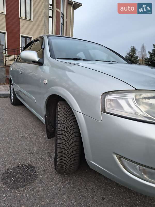 Седан Nissan Almera 2007 в Горишних Плавнях