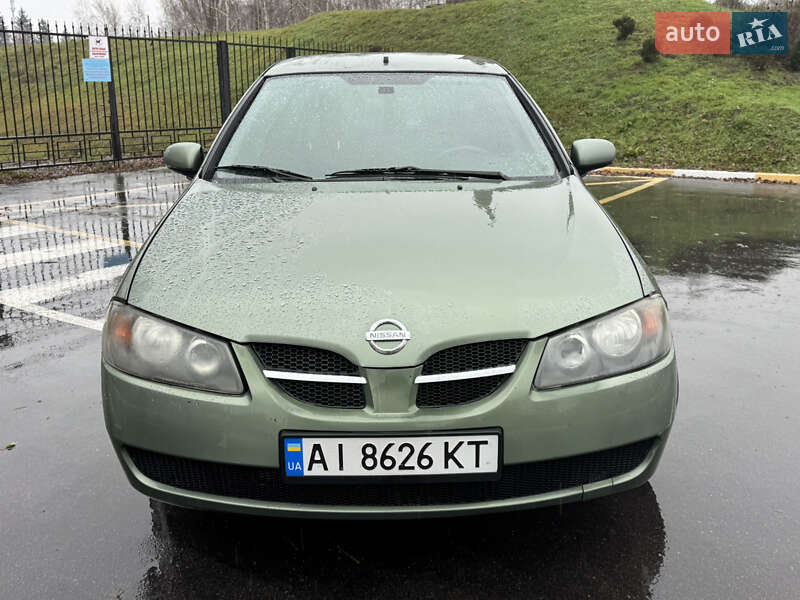 Седан Nissan Almera 2004 в Києві