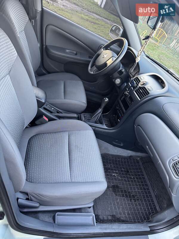 Седан Nissan Almera 2007 в Бахмаче