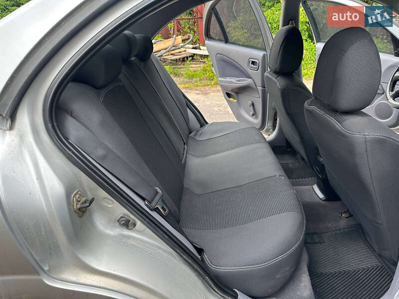 Седан Nissan Almera 2003 в Киеве фото 17 Седан Nissan Almera 2003 в Киеве