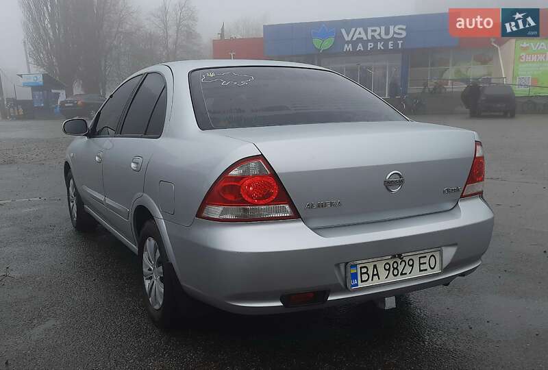 Nissan Almera 2010
