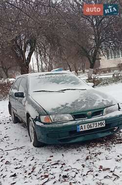 Седан Nissan Almera 1996 в Березані