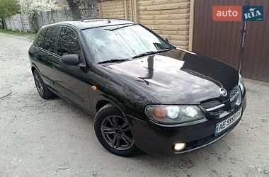 Хэтчбек Nissan Almera 2005 в Днепре