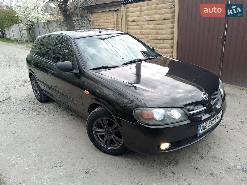Nissan Almera 2005