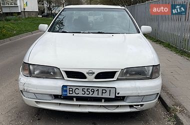 Седан Nissan Almera 1997 в Львове