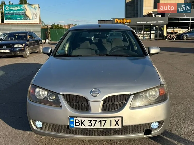 Nissan Almera 2004
