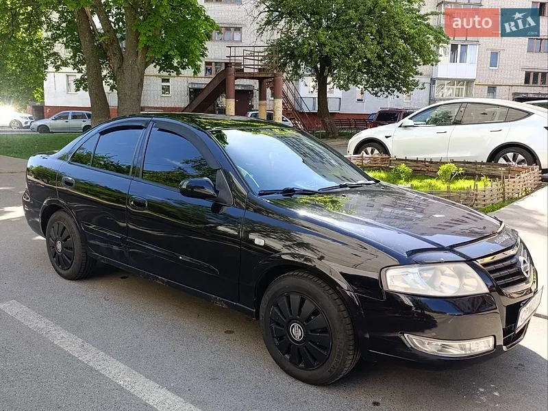 Nissan Almera