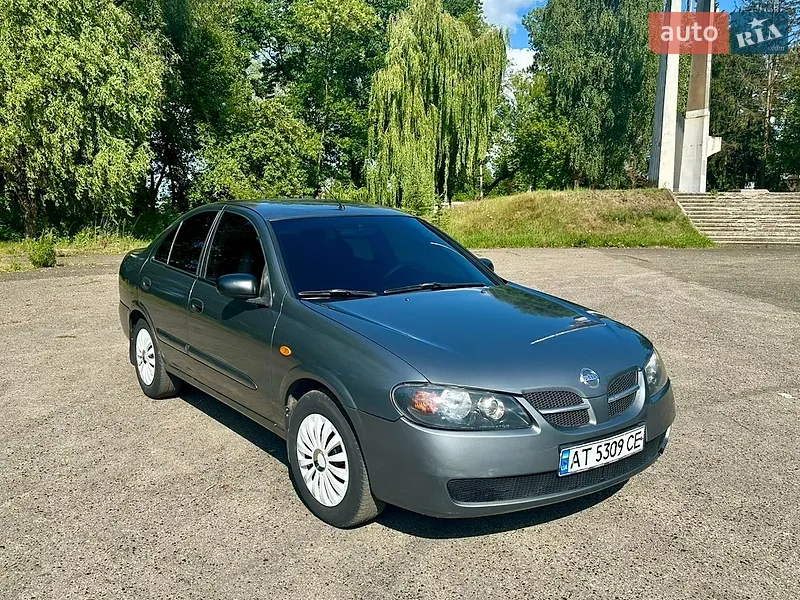 Nissan Almera 2004
