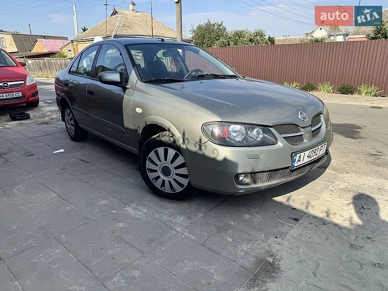 Nissan Almera 2005