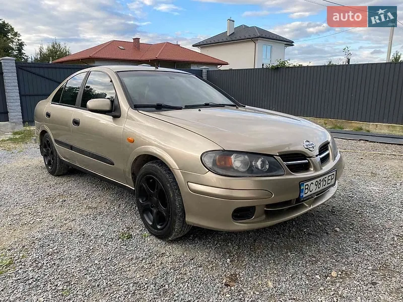 Nissan Almera 2004