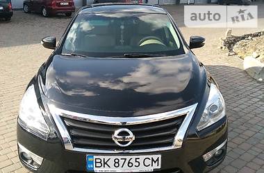 Седан Nissan Altima 2014 в 