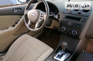 Седан Nissan Altima 2011 в 