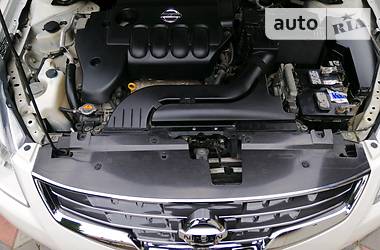 Седан Nissan Altima 2011 в 