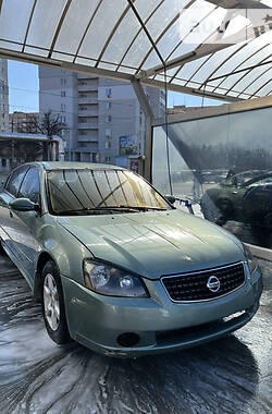 Седан Nissan Altima 2005 в Днепре