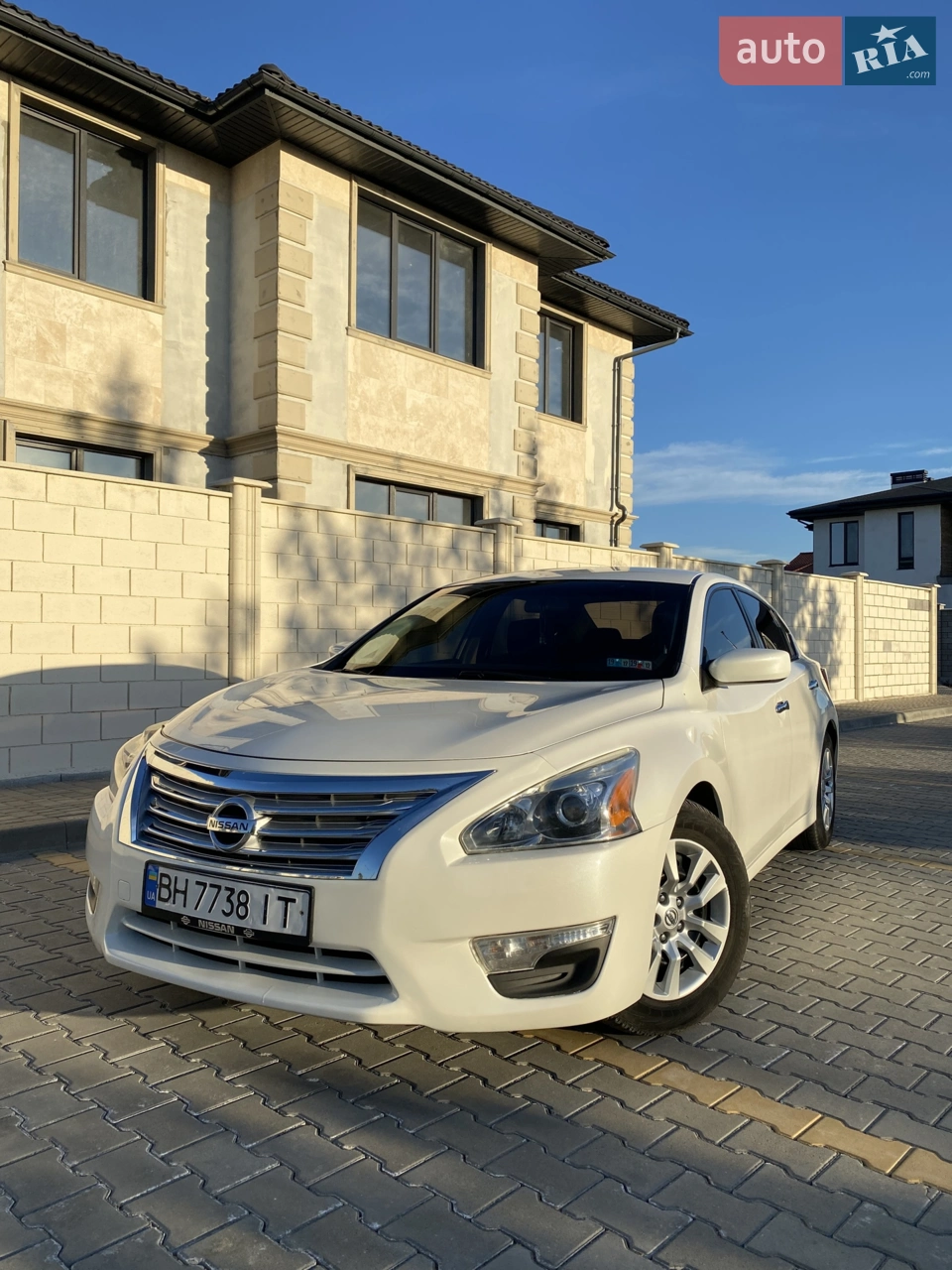 2011 Nissan Altima - мініатюра 10