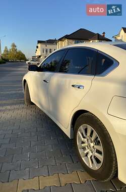 Седан Nissan Altima 2012 в Одессе