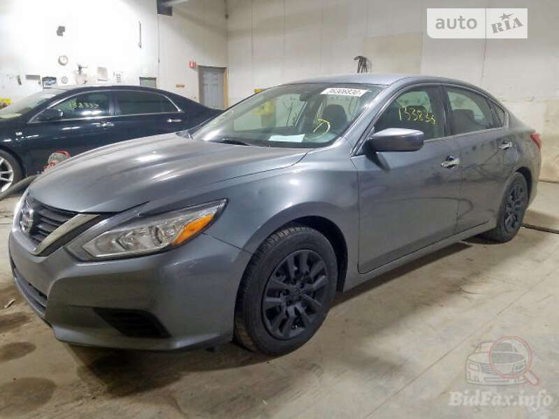 Седан Nissan Altima 2017 в Виннице