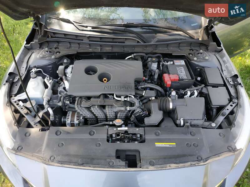 Седан Nissan Altima 2018 в Киеве