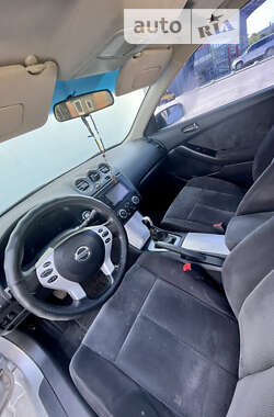 Седан Nissan Altima 2008 в Бориславі