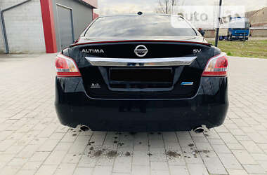 Седан Nissan Altima 2012 в Берегово