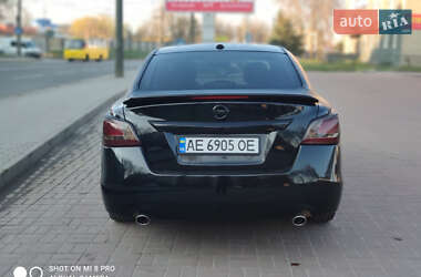 Седан Nissan Altima 2012 в Луцьку