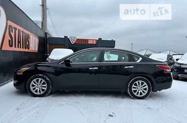 Седан Nissan Altima 2015 в Виннице