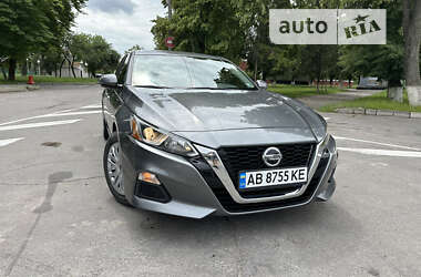 Седан Nissan Altima 2021 в Виннице